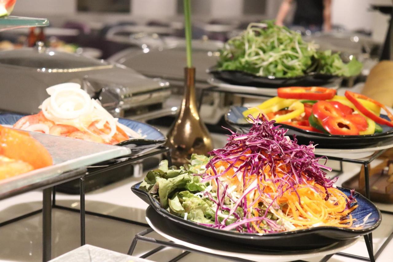 The Quarter Ploenchit By Uhg Apartman Bangkok Kültér fotó