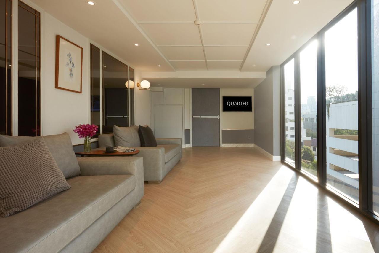 The Quarter Ploenchit By Uhg Apartman Bangkok Kültér fotó